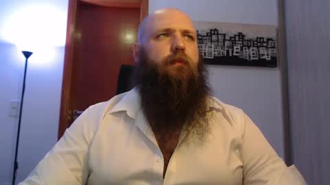 Snapshot of polar_bear91 chatting on March 2, 12:31 am Bear online show from March 2, 12:31 am