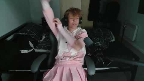 Snapshot of polarny05 chatting on December 12, 7:59 pm Polarny online show from December 12, 7:59 pm