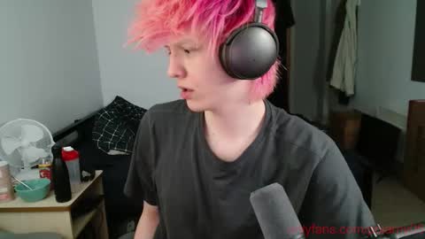 Snapshot of polarny05 chatting on November 30, 8:13 pm Polarny online show from November 30, 8:13 pm