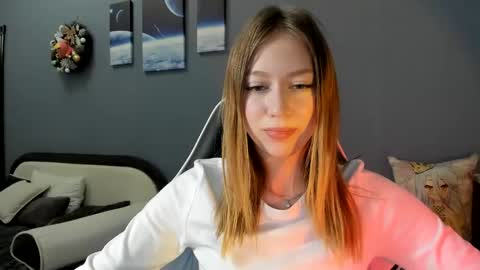 Snapshot of polihoney chatting on January 14, 2:32 pm Polina online show from January 14, 2:32 pm