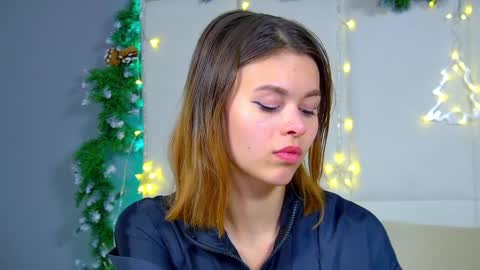 Polly online show from December 19, 2:23 am