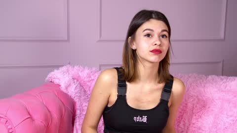 Polly online show from February 7, 10:19 am