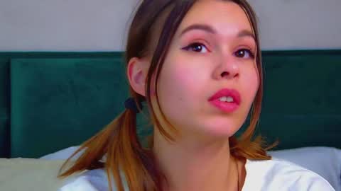 Polly online show from March 11, 12:44 am