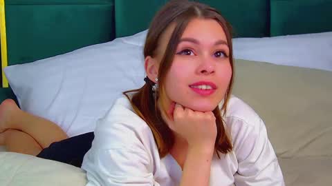 Polly online show from March 11, 4:32 am