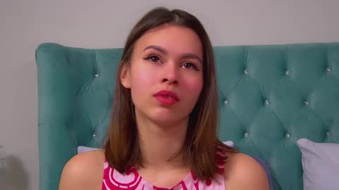 Polly online show from November 9, 3:05 am