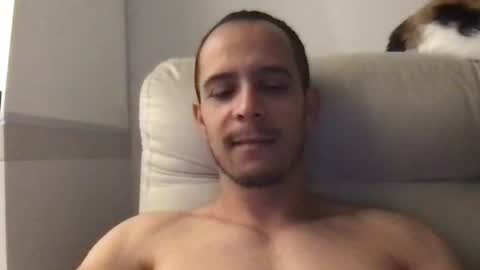 Snapshot of poormanbr chatting on November 23, 10:31 pm poormanbr online show from November 23, 10:31 pm