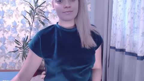 Snapshot of popkornmolli chatting on December 28, 10:36 am popkornmolli online show from December 28, 10:36 am