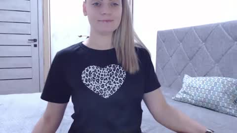 Snapshot of popkornmolli chatting on February 18, 1:11 pm popkornmolli online show from February 18, 1:11 pm