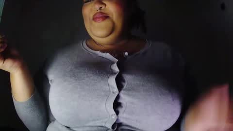 Snapshot of poppyprincess261371 chatting on November 8, 6:02 am poppyprincess261371 online show from November 8, 6:02 am