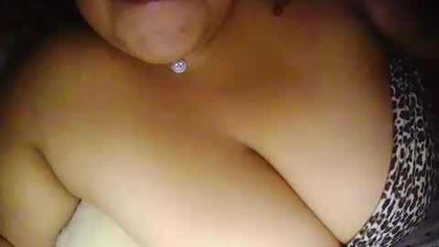 Snapshot of poppyprincess261371 chatting on December 14, 6:52 am poppyprincess261371 online show from December 14, 6:52 am