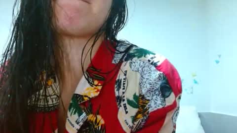 Snapshot of porcelainlux chatting on December 13, 8:47 pm porcelainlux online show from December 13, 8:47 pm