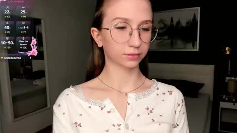 Snapshot of portia_bubbles chatting on September 25, 7:06 pm Elizabeth online show from September 25, 7:06 pm