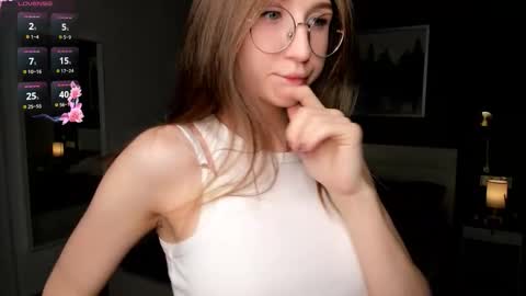 Snapshot of portia_bubbles chatting on October 28, 7:16 pm Elizabeth online show from October 28, 7:16 pm