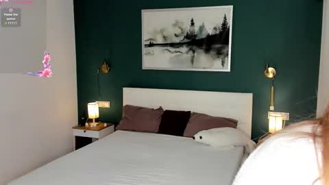 Snapshot of portia_bubbles chatting on November 3, 7:15 pm Elizabeth online show from November 3, 7:15 pm