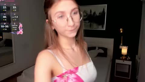 Snapshot of portia_bubbles chatting on November 11, 7:25 pm Elizabeth online show from November 11, 7:25 pm