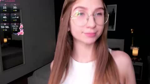 Snapshot of portia_bubbles chatting on November 17, 7:19 pm Elizabeth online show from November 17, 7:19 pm