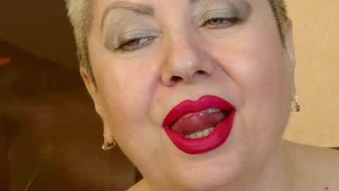 LADY POSH online show from January 8, 10:06 pm