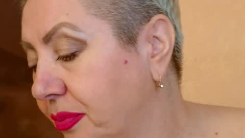 LADY POSH online show from September 19, 9:04 pm