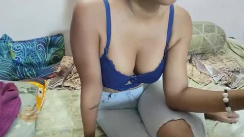 Snapshot of poulomi_das chatting on October 4, 5:38 am poulomi online show from October 4, 5:38 am