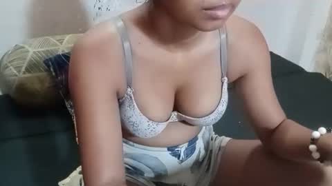 Snapshot of poulomi_das chatting on October 6, 4:43 am poulomi online show from October 6, 4:43 am