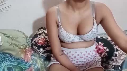 Snapshot of poulomi_das chatting on November 2, 5:04 pm poulomi online show from November 2, 5:04 pm