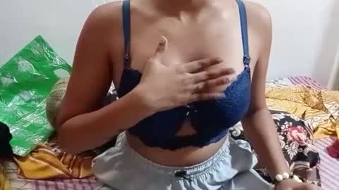 Snapshot of poulomi_das chatting on November 12, 5:57 pm poulomi online show from November 12, 5:57 pm