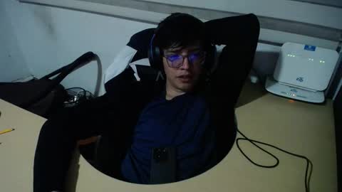 powerfulzeus2 online show from November 7, 1:38 am