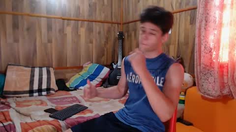 Snapshot of powertwinky chatting on February 2, 8:30 pm chris independent online show from February 2, 8:30 pm