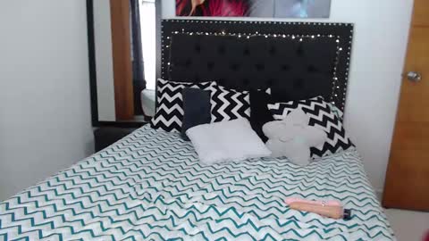 ---- online show from February 7, 3:19 pm