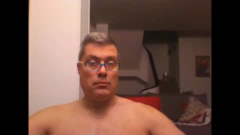 Snapshot of prendimisubito chatting on December 6, 3:41 am prendimisubito online show from December 6, 3:41 am