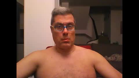 Snapshot of prendimisubito chatting on January 15, 12:51 am prendimisubito online show from January 15, 12:51 am