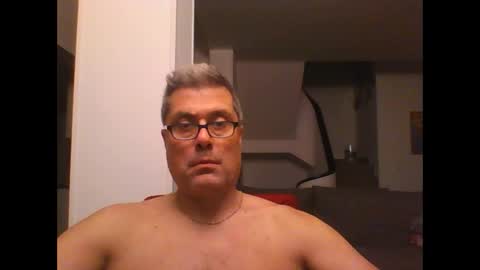 Snapshot of prendimisubito chatting on November 12, 1:17 am prendimisubito online show from November 12, 1:17 am