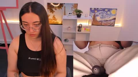 Snapshot of press_anykey chatting on October 16, 1:01 pm Camila online show from October 16, 1:01 pm