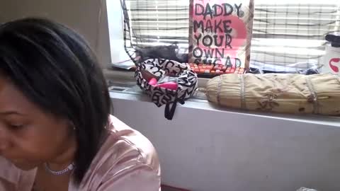 Yasmine pretty online show from December 19, 4:13 pm