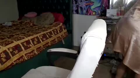 Yasmine pretty online show from December 20, 12:52 am