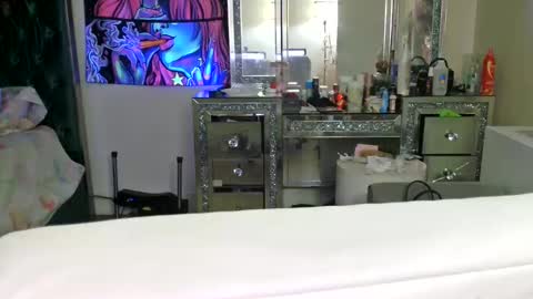 Yasmine pretty online show from February 19, 3:50 am