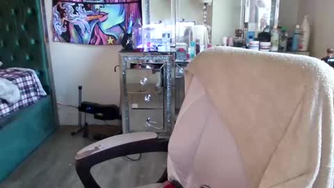 Yasmine pretty online show from March 8, 6:58 pm