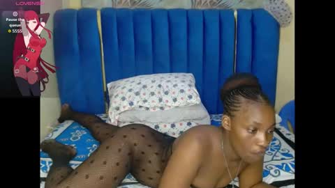 Snapshot of pretty_beiby26742079010 chatting on October 30, 3:19 am pretty beiby online show from October 30, 3:19 am