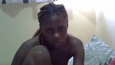 pretty_daniella online show from February 28, 8:20 am