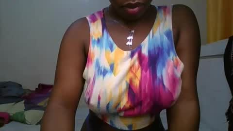 pretty_shila online show from October 4, 12:52 am