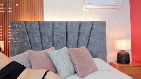 Daisy Flower online show from January 18, 1:30 am