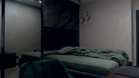 Justin online show from December 3, 4:36 am