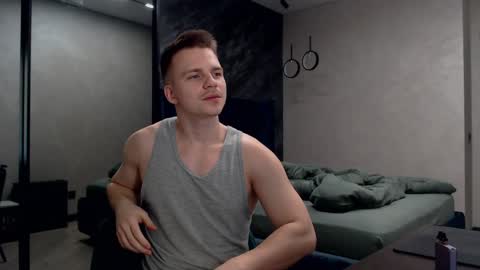 Justin online show from December 9, 6:25 pm