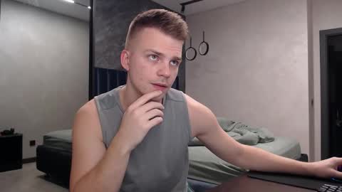 Justin online show from November 16, 1:28 pm