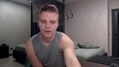 Justin online show from November 30, 3:38 pm