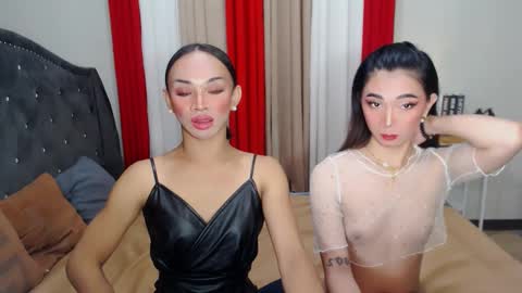 Snapshot of prettyakhira chatting on February 18, 12:15 am prettyakhira online show from February 18, 12:15 am