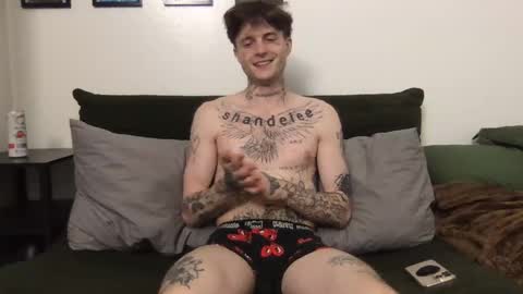 pretty boy online show from October 16, 4:35 am