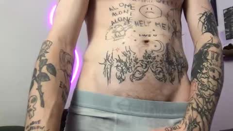 pretty boy online show from October 30, 3:19 am