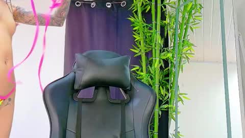 Enzo  Denis online show from November 28, 4:42 pm