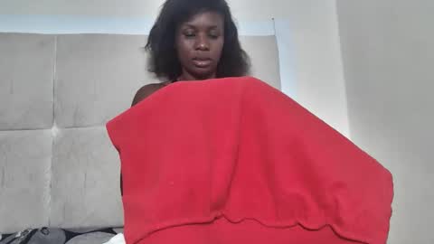 Vee online show from November 15, 8:22 am